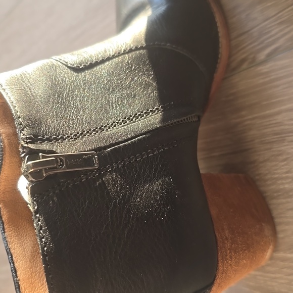 Madewell The Brenner Boot Leather Block Heel Ankle Shaft Almond Toe Black Size 7 - Picture 6 of 11